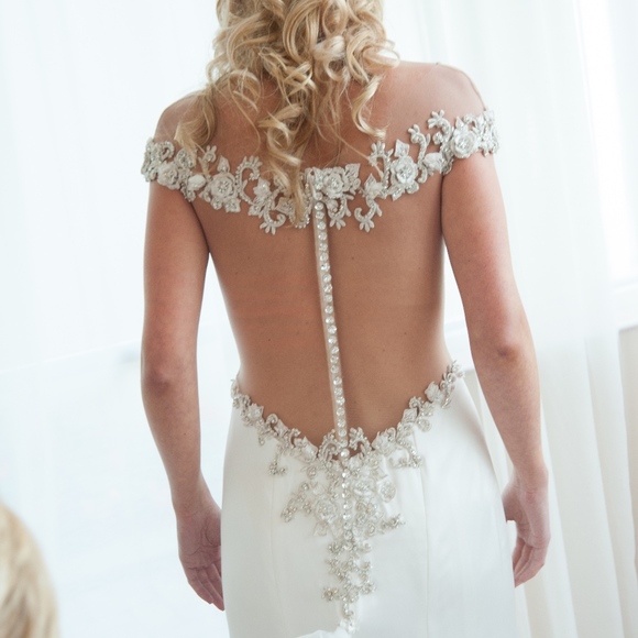 Stephen Yearick Wedding Dress - Picture 4 of 7